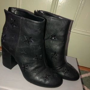 Black Kenneth Cole booties